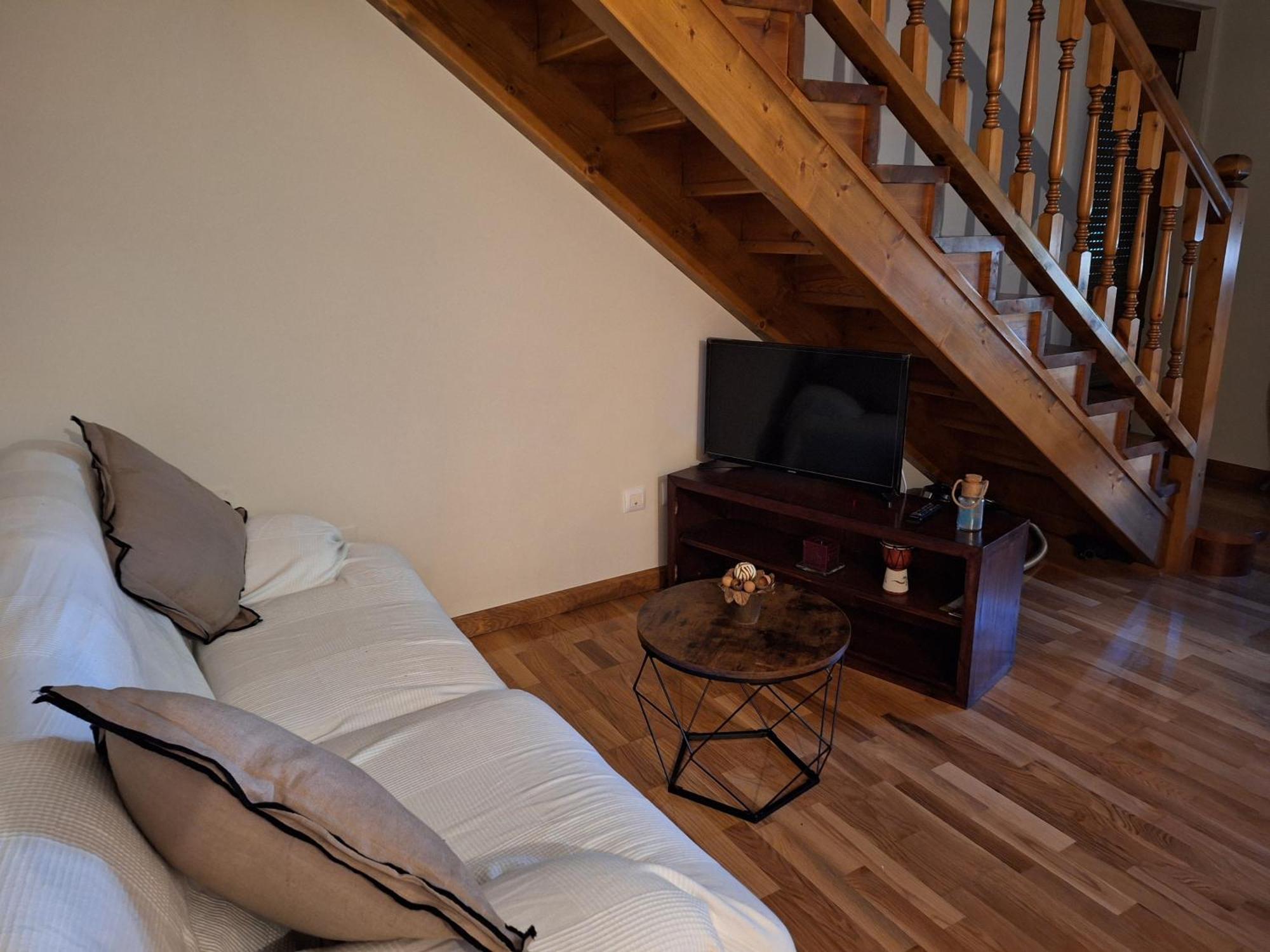 Entre Potes Y Picos Con Wifi Y Garaje Apartment Turieno Luaran gambar