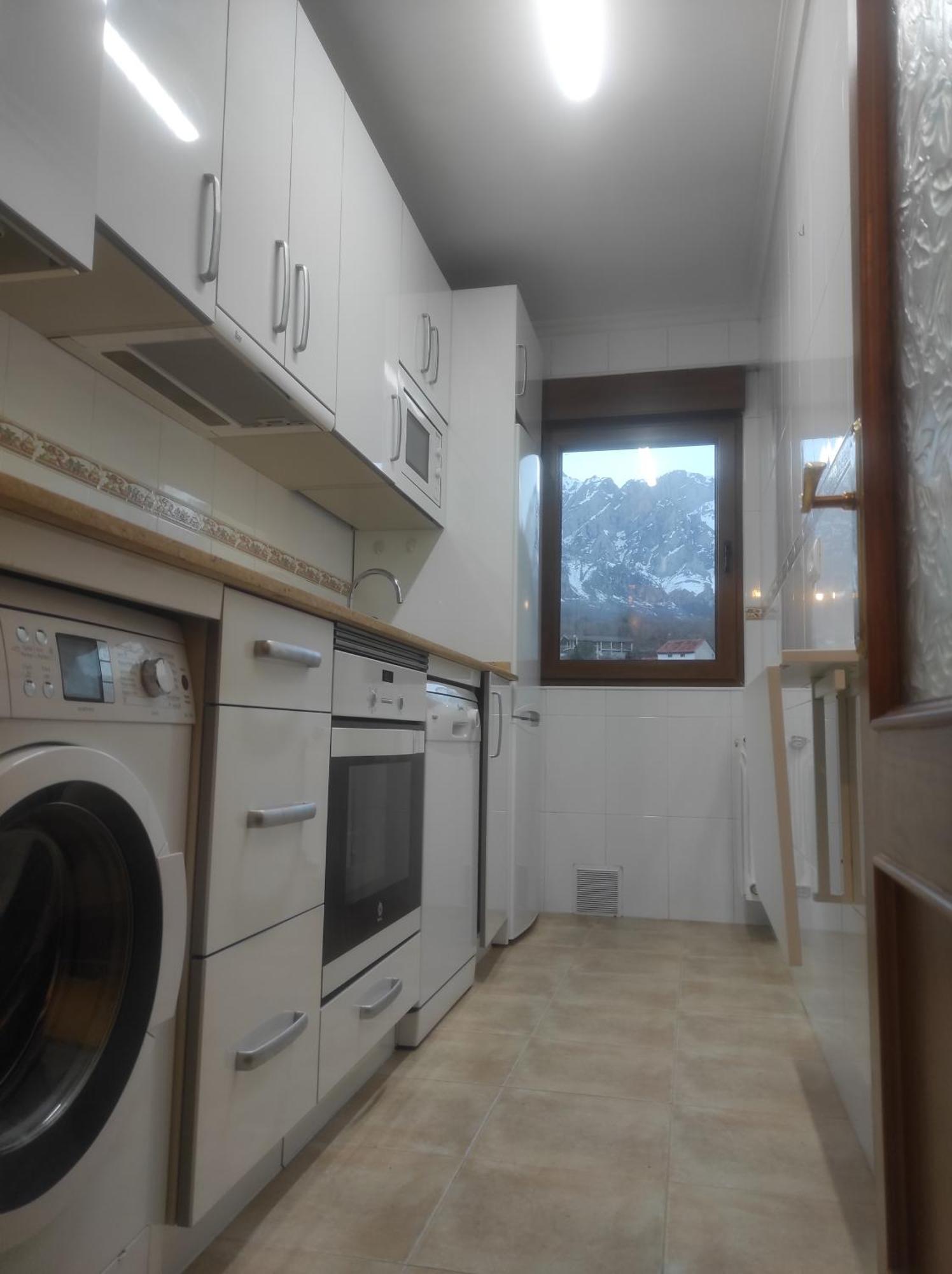 Entre Potes Y Picos Con Wifi Y Garaje Apartment Turieno Luaran gambar